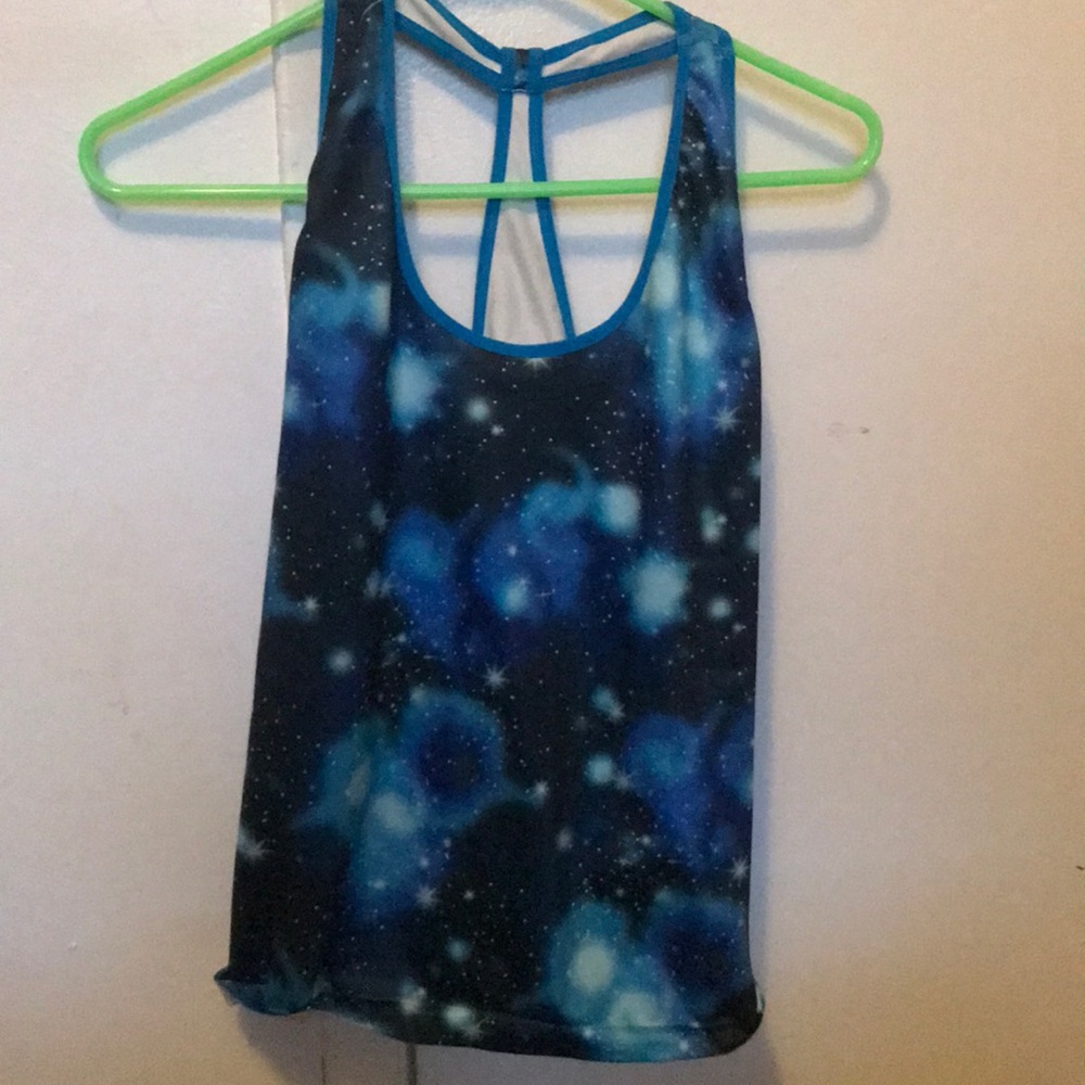 sports tank top